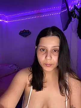 Snapshot of Sophie__Carter_ chatting on 10.16.25 Sophie  Carter  online show from 10.16.25