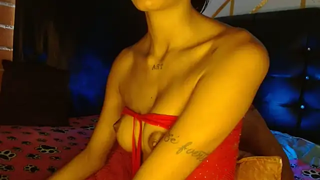 Snapshot of dulcelatina222 chatting on 11.12.25 dulcelatina222 online show from 11.12.25