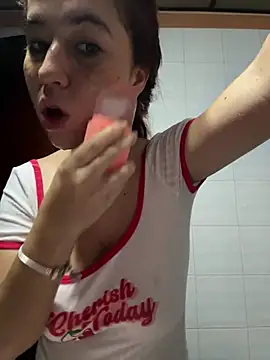 Snapshot of HannaSmiith chatting on 02.01.25 HannaSmiith online show from 02.01.25