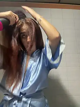 Snapshot of HannaSmiith chatting on 02.22.25 HannaSmiith online show from 02.22.25