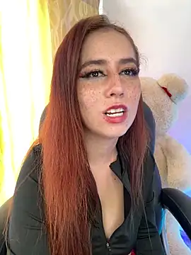 Snapshot of HannaSmiith chatting on 02.28.25 HannaSmiith online show from 02.28.25