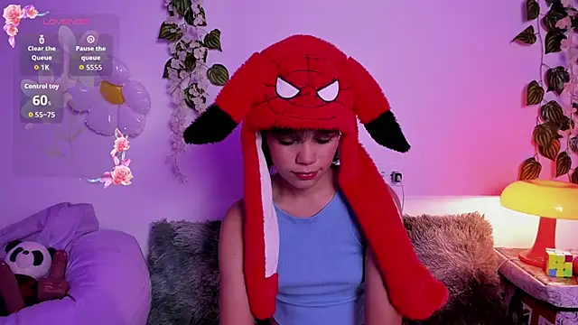 Snapshot of fernanda_indie chatting on 11.11.25 fernanda indie online show from 11.11.25