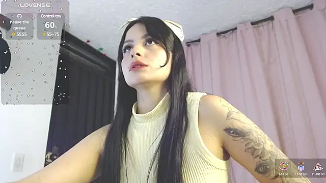 Snapshot of pamela_ chatting on 03.13.25 pamela  online show from 03.13.25