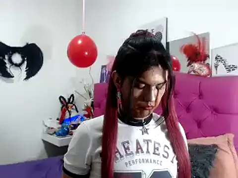 Snapshot of AlexaFontana chatting on 03.07.25 AlexaFontana online show from 03.07.25