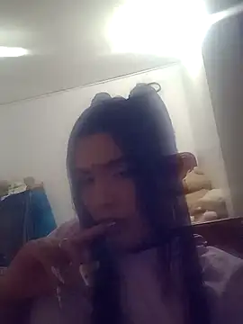 Snapshot of AlexaFontana chatting on 11.05.25 AlexaFontana online show from 11.05.25