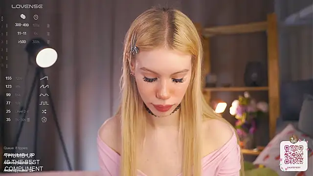 Snapshot of ZaraDudley chatting on 02.27.25 ZaraDudley online show from 02.27.25