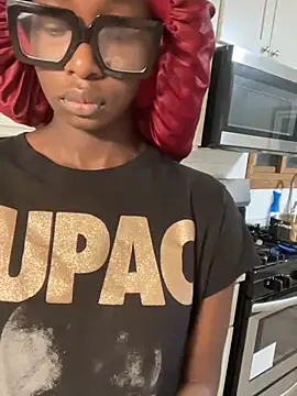 Snapshot of spicysugar74 chatting on 12.07.24 spicysugar74 online show from 12.07.24