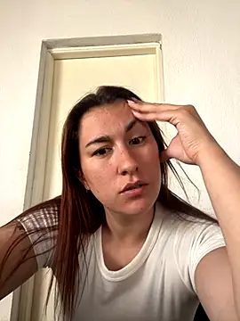 Snapshot of Constanzahud chatting on 09.17.25 Constanzahud online show from 09.17.25