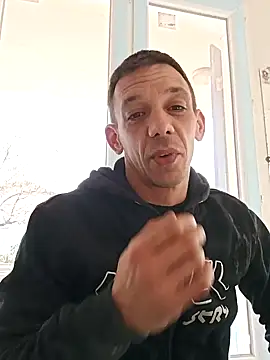 Snapshot of mika11100 chatting on 12.21.24 mika11100 online show from 12.21.24