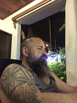 Snapshot of charlesVidal chatting on 02.10.25 charlesVidal online show from 02.10.25