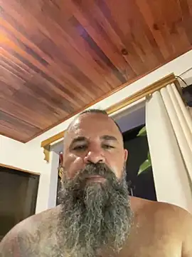 Snapshot of charlesVidal chatting on 02.10.25 charlesVidal online show from 02.10.25