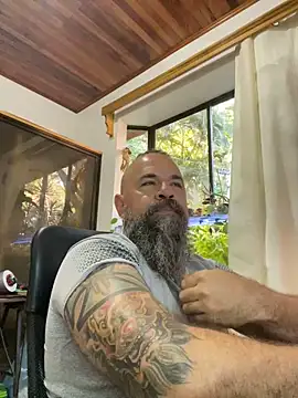 Snapshot of charlesVidal chatting on 03.03.25 charlesVidal online show from 03.03.25