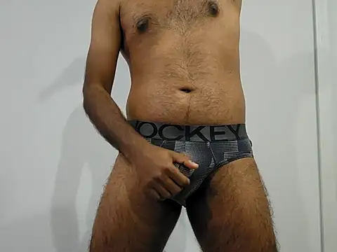 Snapshot of 8inch_desi chatting on 11.02.25 8inch desi online show from 11.02.25