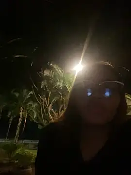 Snapshot of lindsayhoffman18 chatting on 12.11.24 lindsayhoffman18 online show from 12.11.24