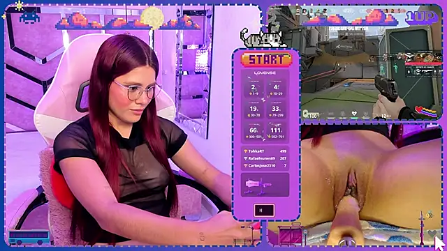 Snapshot of Sara-Hill chatting on 12.10.24 Sara-Hill online show from 12.10.24