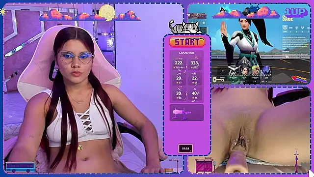 Snapshot of Sara-Hill chatting on 12.12.24 Sara-Hill online show from 12.12.24