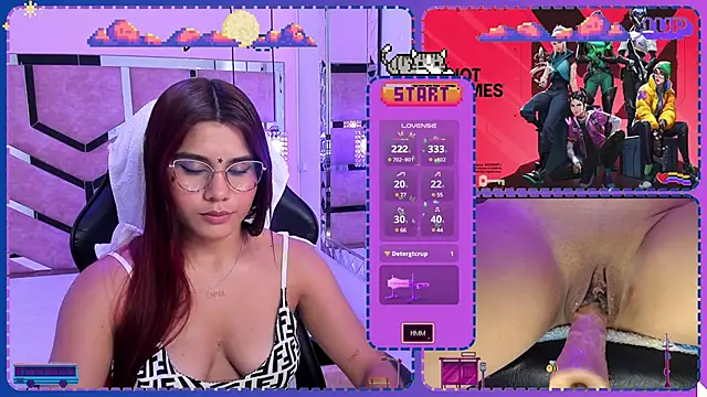 Snapshot of Sara-Hill chatting on 01.04.25 Sara-Hill online show from 01.04.25