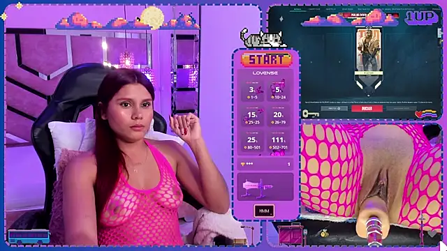 Snapshot of Sara-Hill chatting on 01.25.25 Sara-Hill online show from 01.25.25