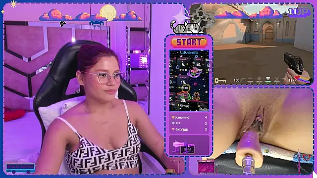 Snapshot of Sara-Hill chatting on 01.30.25 Sara-Hill online show from 01.30.25