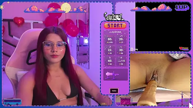 Snapshot of Sara-Hill chatting on 02.08.25 Sara-Hill online show from 02.08.25