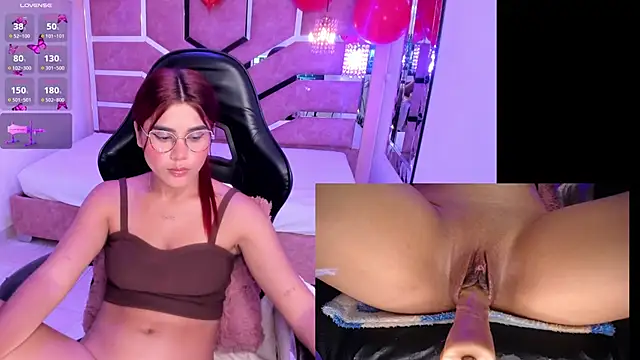 Snapshot of Sara-Hill chatting on 02.17.25 Sara-Hill online show from 02.17.25