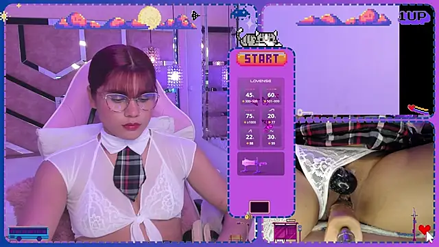 Snapshot of Sara-Hill chatting on 03.12.25 Sara-Hill online show from 03.12.25