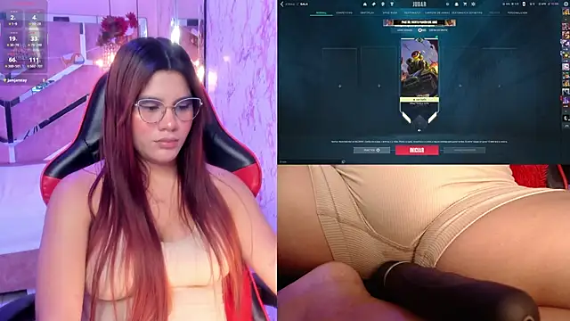 Snapshot of Sara-Hill chatting on 09.30.25 Sara-Hill online show from 09.30.25