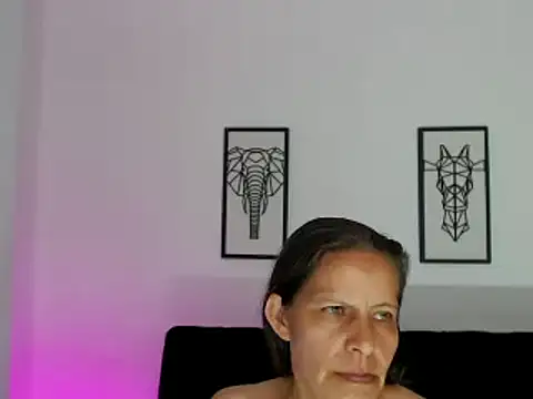 Snapshot of Milf_karlye chatting on 02.04.25 Milf karlye online show from 02.04.25