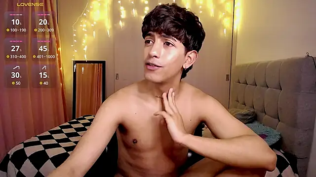 Snapshot of teobowny_ chatting on 12.11.24 teobowny online show from 12.11.24