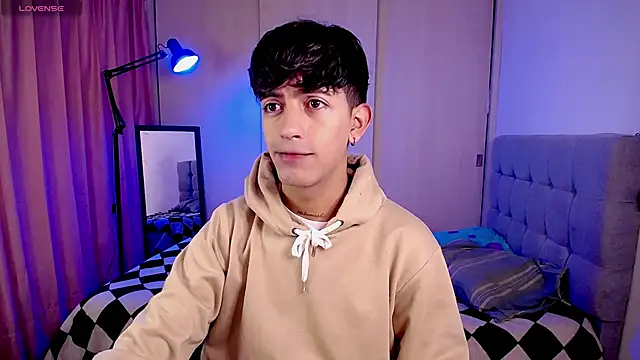 Snapshot of teobowny_ chatting on 01.18.25 teobowny online show from 01.18.25