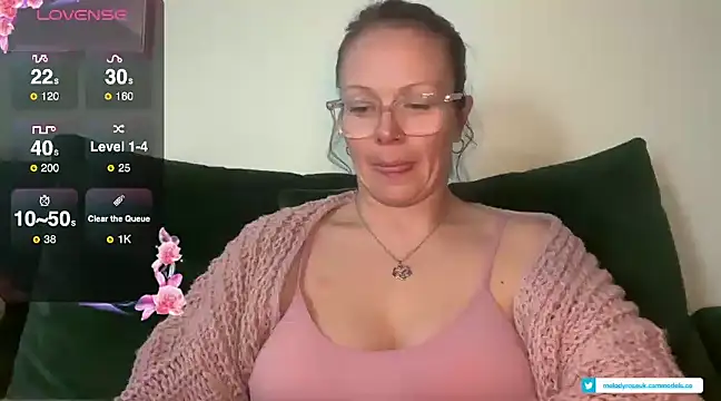 Snapshot of MelodyRoseUk chatting on 02.08.25 MelodyRoseUk online show from 02.08.25