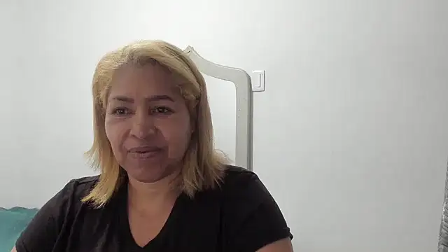 Snapshot of anubys_godes chatting on 01.15.25 anubys godes online show from 01.15.25