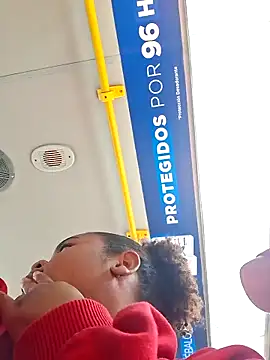 Snapshot of DANIELA_MICHEL chatting on 01.21.25 DANIELA MICHEL online show from 01.21.25