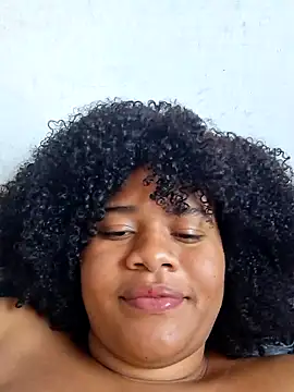 Snapshot of DANIELA_MICHEL chatting on 01.22.25 DANIELA MICHEL online show from 01.22.25