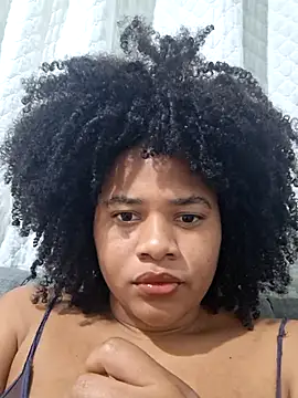 Snapshot of DANIELA_MICHEL chatting on 01.28.25 DANIELA MICHEL online show from 01.28.25