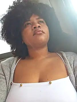 Snapshot of DANIELA_MICHEL chatting on 02.14.25 DANIELA MICHEL online show from 02.14.25