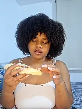 Snapshot of DANIELA_MICHEL chatting on 03.16.25 DANIELA MICHEL online show from 03.16.25