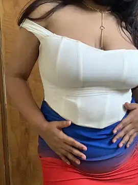 Snapshot of Doodhwaali chatting on 02.22.25 Doodhwaali online show from 02.22.25