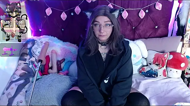 Kitty-Kat  online show from 10.16.25