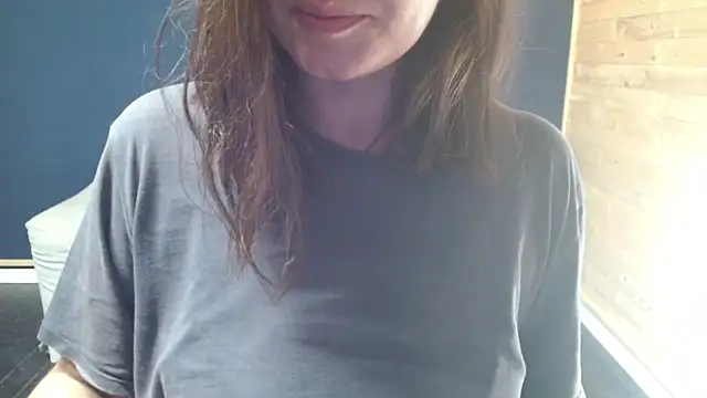 Snapshot of NovaBabe21 chatting on 09.14.25 NovaBabe21 online show from 09.14.25