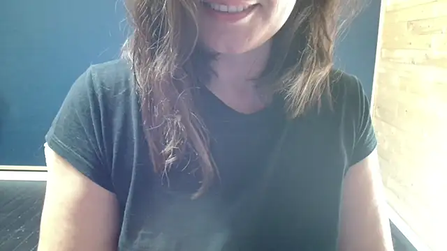 Snapshot of NovaBabe21 chatting on 09.27.25 NovaBabe21 online show from 09.27.25