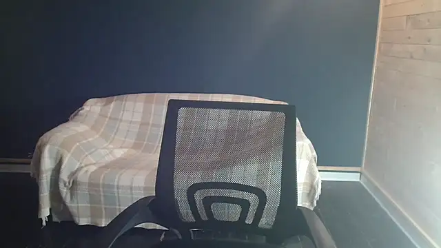 Snapshot of NovaBabe21 chatting on 10.12.25 NovaBabe21 online show from 10.12.25