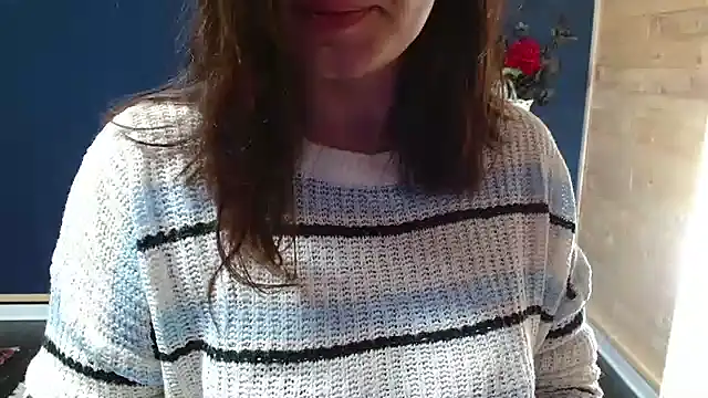 Snapshot of NovaBabe21 chatting on 10.28.25 NovaBabe21 online show from 10.28.25