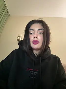 Snapshot of Sweet_Khalifa_ chatting on 10.30.25 Sweet Khalifa  online show from 10.30.25