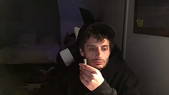 Snapshot of Dylansd chatting on 12.14.24 Dylansd online show from 12.14.24