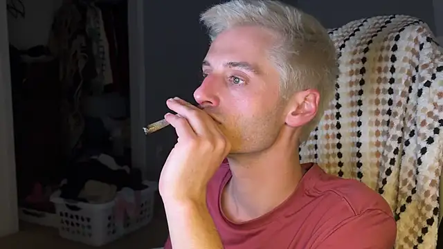 Snapshot of Dylansd chatting on 12.30.24 Dylansd online show from 12.30.24