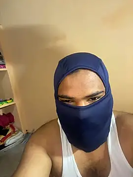 Snapshot of mickey_love chatting on 01.26.25 mickey love online show from 01.26.25