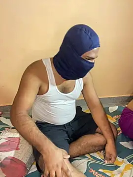 Snapshot of mickey_love chatting on 01.27.25 mickey love online show from 01.27.25