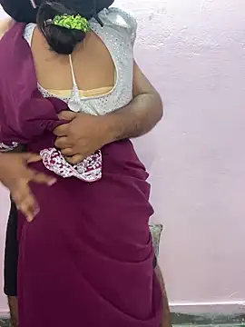 Snapshot of mickey_love chatting on 03.01.25 mickey love online show from 03.01.25