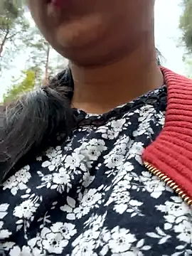 Snapshot of ScarletAss chatting on 09.14.25 ScarletAss online show from 09.14.25